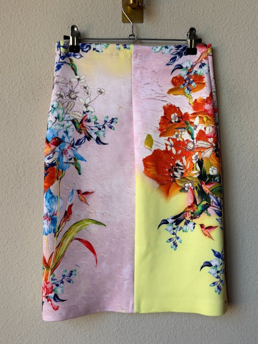 Clover Canyon Hummingbird Floral Print Mini Skirt Size S - Picture 3 of 6